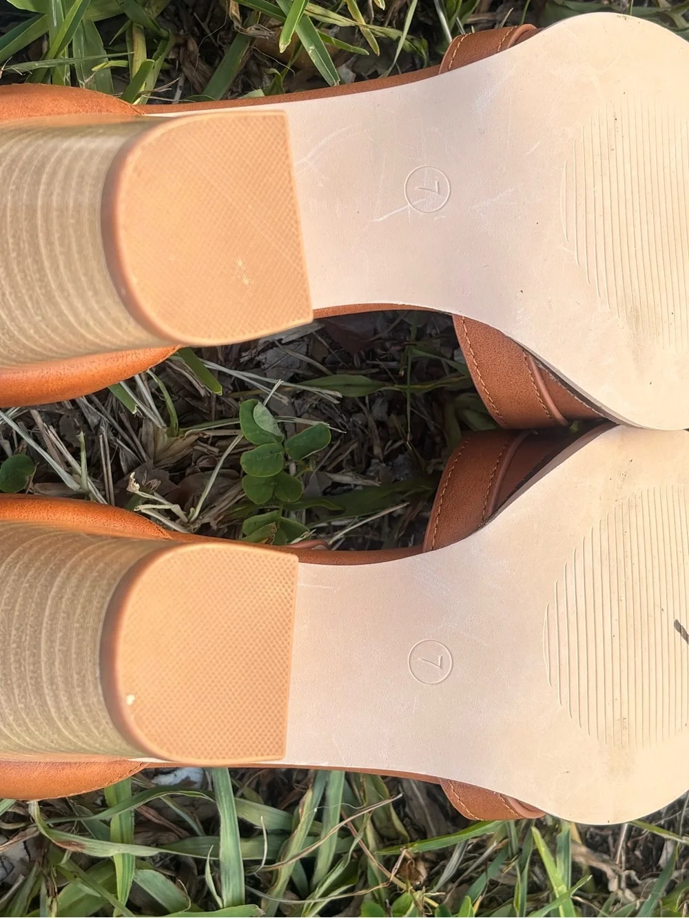 Coutgo Braided Strap Pointed Slingback Heels in Tan size 7 Excellent condition